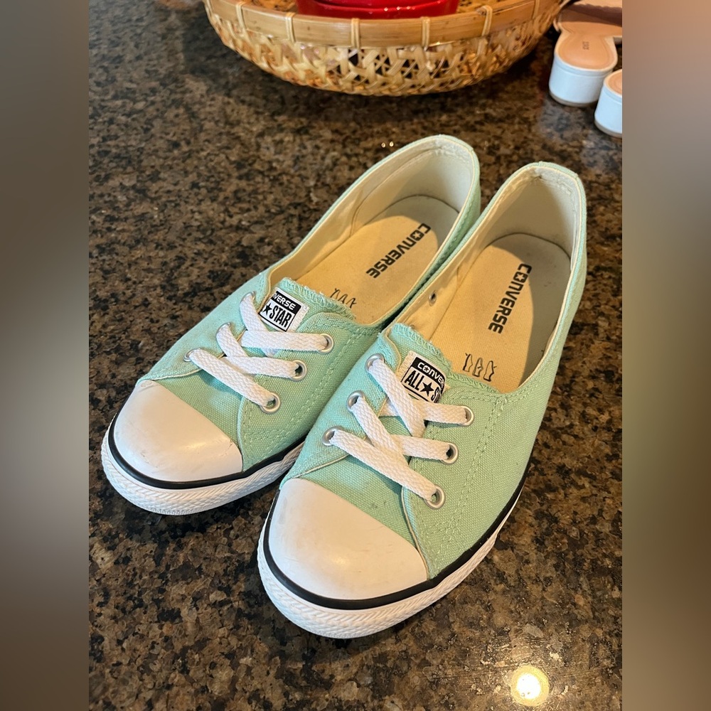 WOMENS CONVERSE ❤️